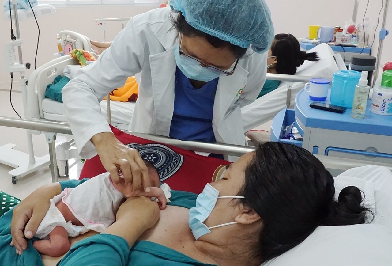 Ngành y tế Hà Nội hưởng ứng Tuần lễ thế giới nuôi con bằng sữa mẹ năm 2024